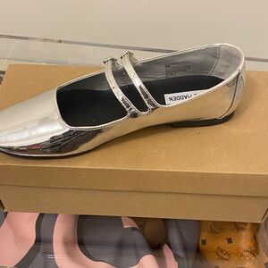 Women's Silver Ballet Flats